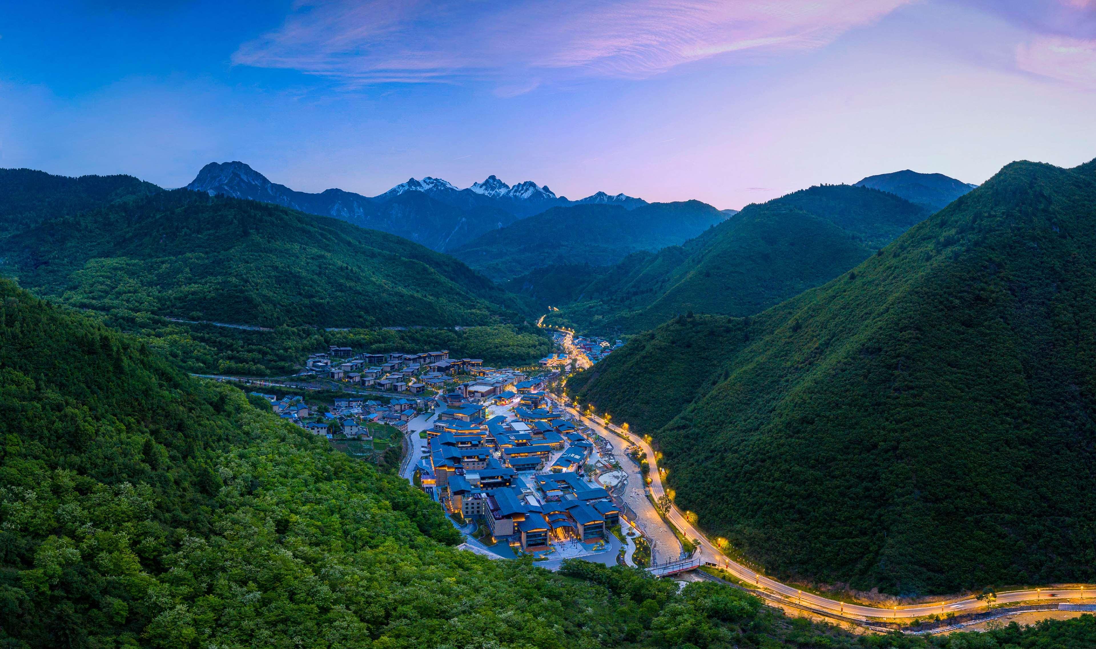 Hilton Jiuzhaigou Resort Zhangzha Town Ngoại thất bức ảnh