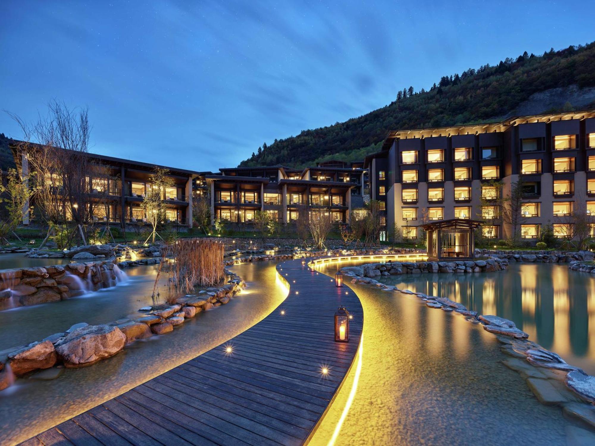 Hilton Jiuzhaigou Resort Zhangzha Town Ngoại thất bức ảnh